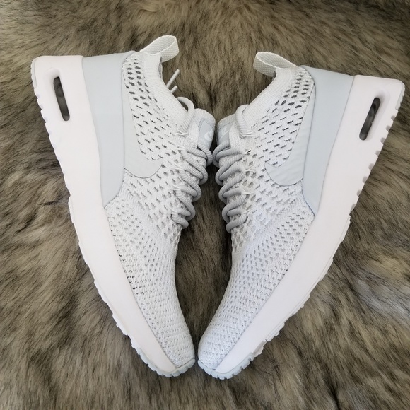 Nike Air Max Thea Ultra Flyknit - Picture 3 of 8